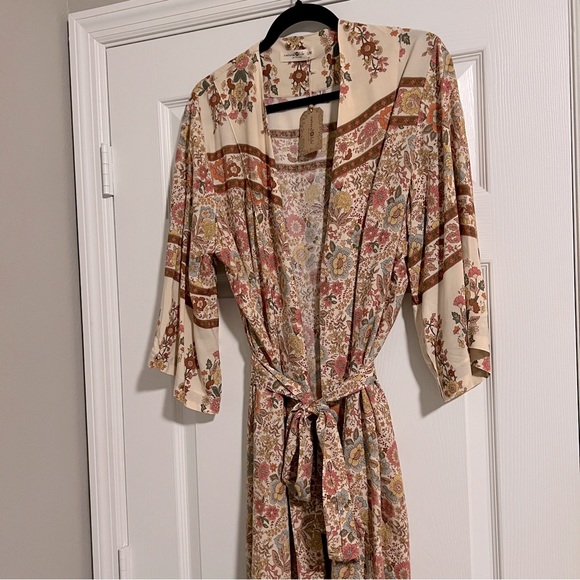 NATURAL LIFE Other - NWT Natural Life boho floral kimono belted robe size S/M